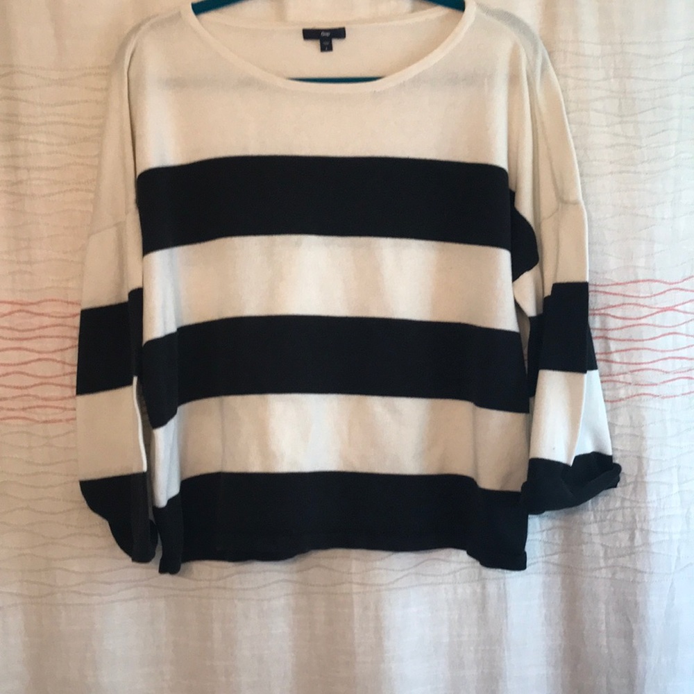 Black and white sweater